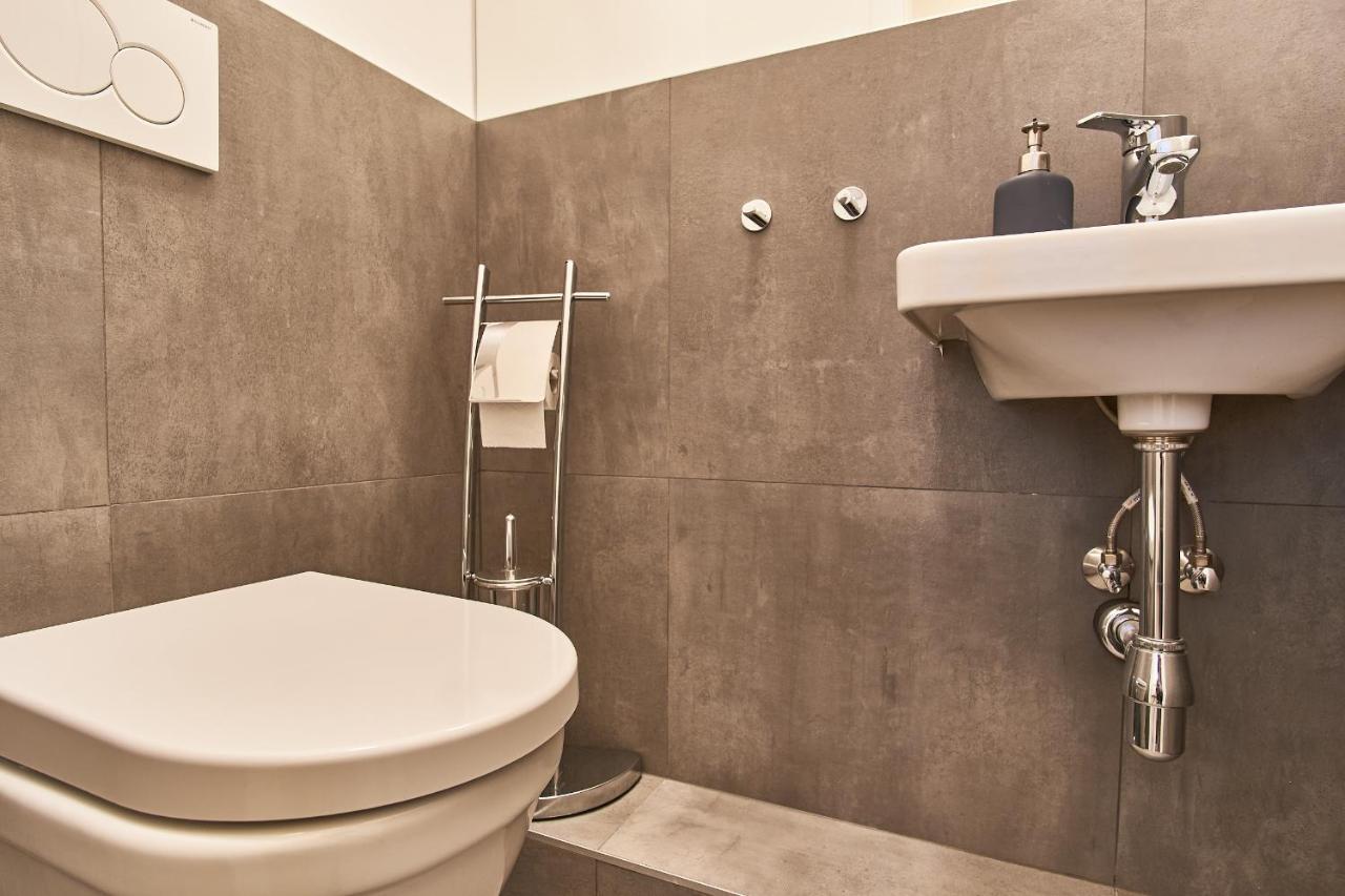 Charles Bridge Royal Apartment Prague Extérieur photo
