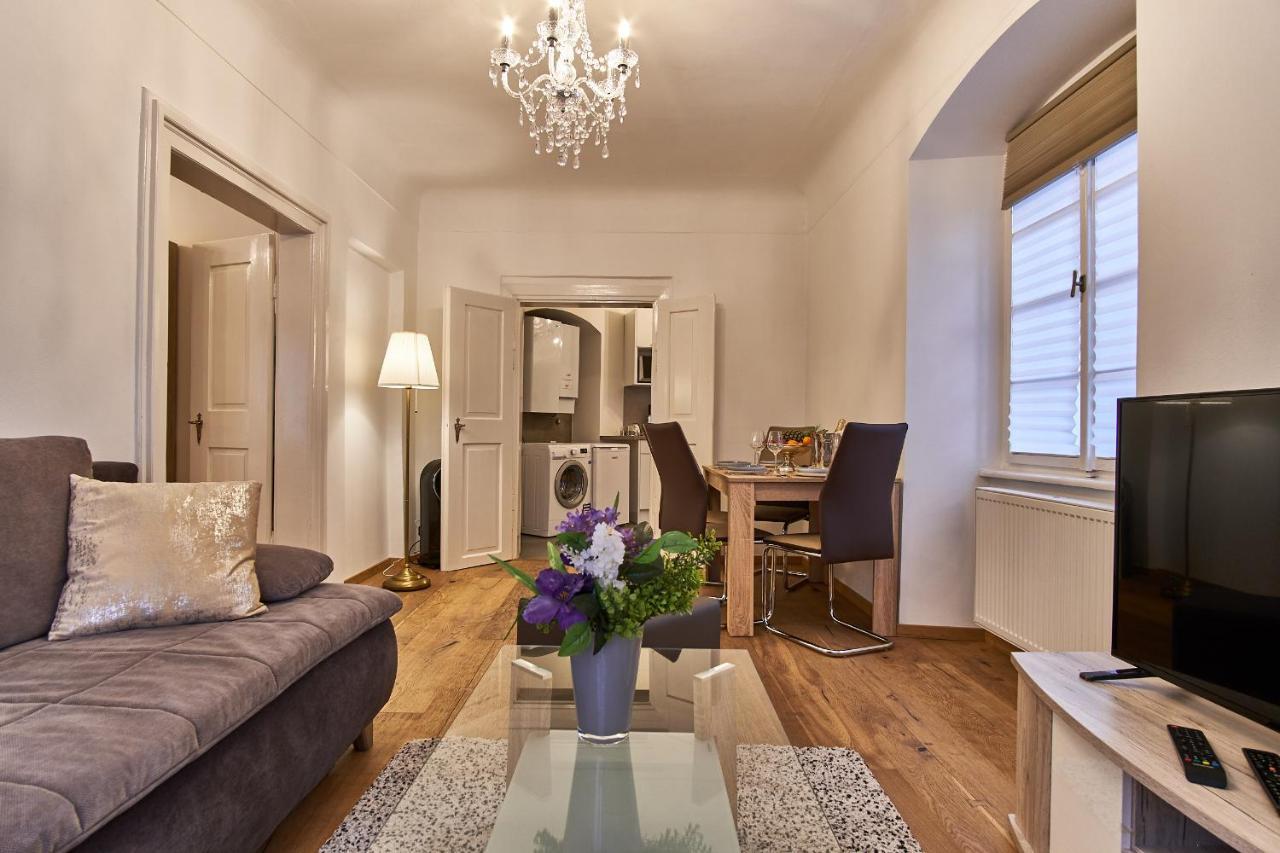 Charles Bridge Royal Apartment Prague Extérieur photo